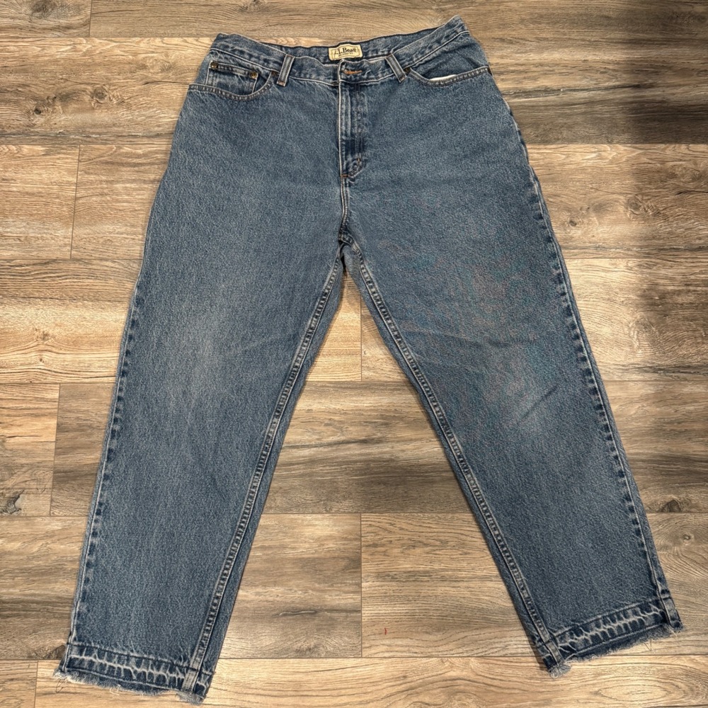 LL Bean Jeans Mens 32x26 Medium Wash Raw Hem Denim Pants Relaxed Fit